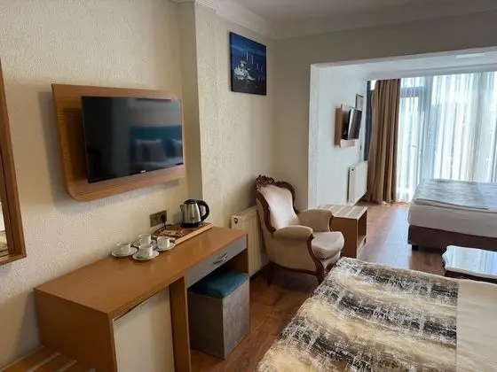 Family Room for Four People with Sea View and Balcony