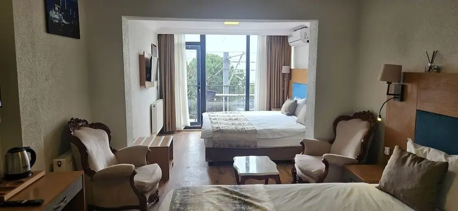 Family Room for Four People with Sea View and Balcony