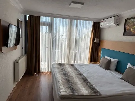 Family Room for Four People with Sea View and Balcony