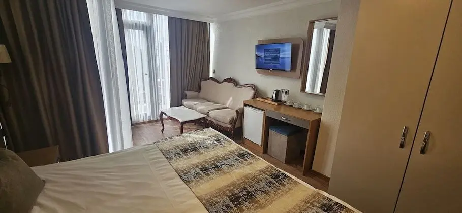Family Room for Four People with Sea View and Balcony