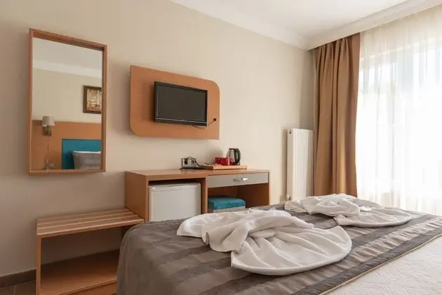 Standard Tek Büyük Yataklı Oda