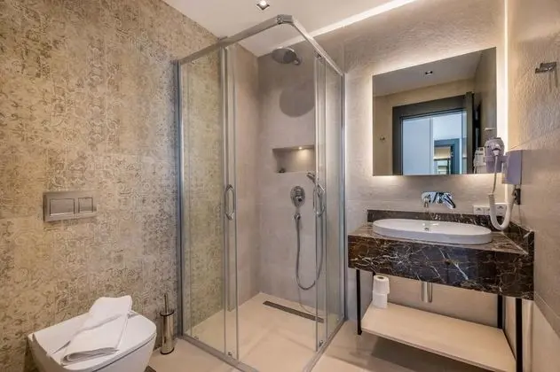 Standart Oda, Sokak Manzaralı, Balkonsuz