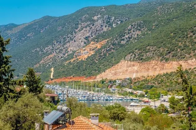 Superior, Dağ Manzaralı, Balkonsuz