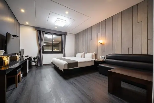 Deluxe Double Room, No Smoking, No Food Allowed, Base and Max 2 person