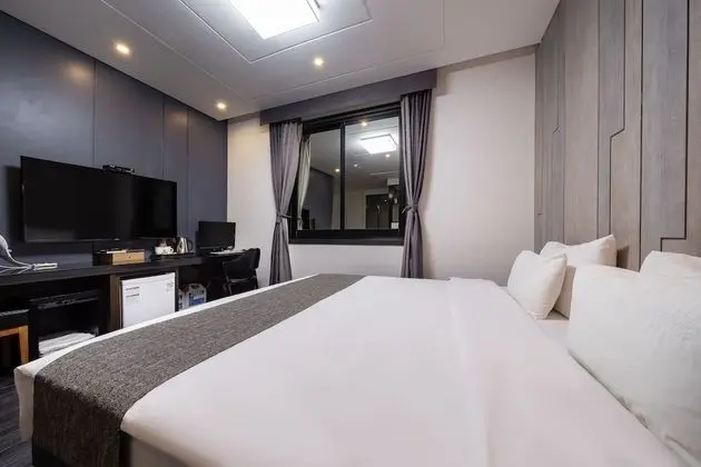 Deluxe Double Room, No Smoking, No Food Allowed, Base and Max 2 person