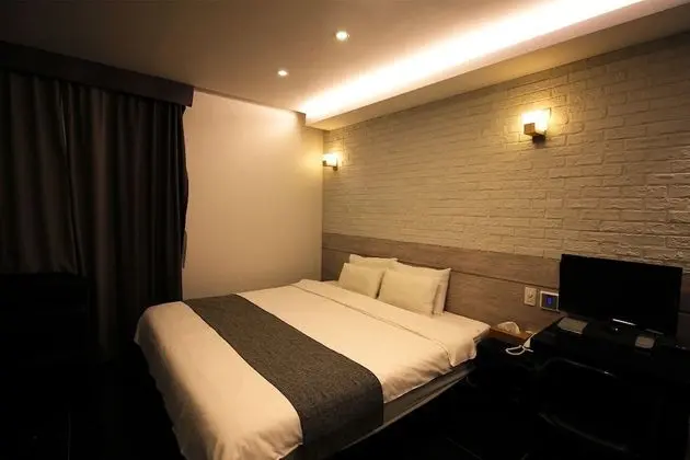 Superior Double Room, No Smoking, No Food Allowed, Base and Max 2 person