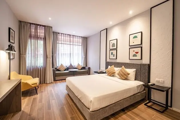 Premium Tek Büyük Yataklı Oda, Bahçe Manzaralı (Deluxe)