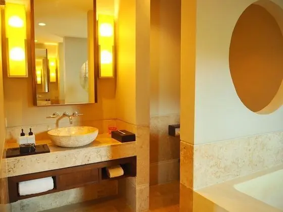 Luxury 2-Bedroom Condo Ocean View