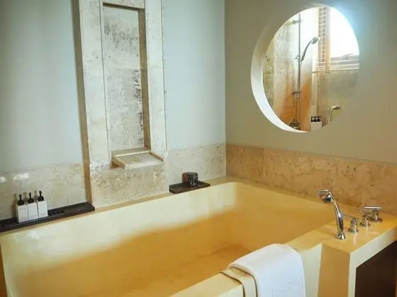 Luxury 2-Bedroom Condo Ocean View