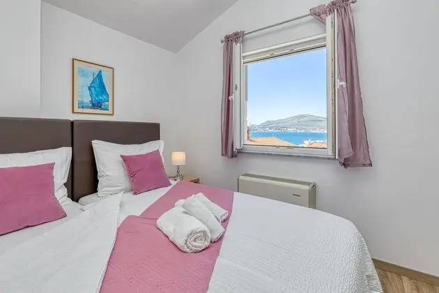 Family Apart Daire, 1 Çift Kişilik Yatak ve Çekyat, Bahçeli (Seaview Apartment Mihaela)