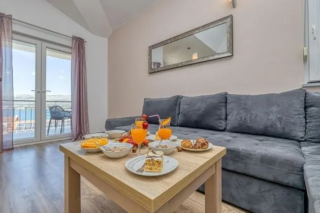 Family Apart Daire, 1 Çift Kişilik Yatak ve Çekyat, Bahçeli (Seaview Apartment Mihaela)