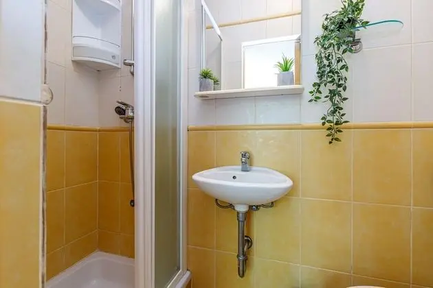 Family Apart Daire, Birden Çok Yatak, 2 Banyolu, Bahçeli (Seaview Apartment Tina Krk island)