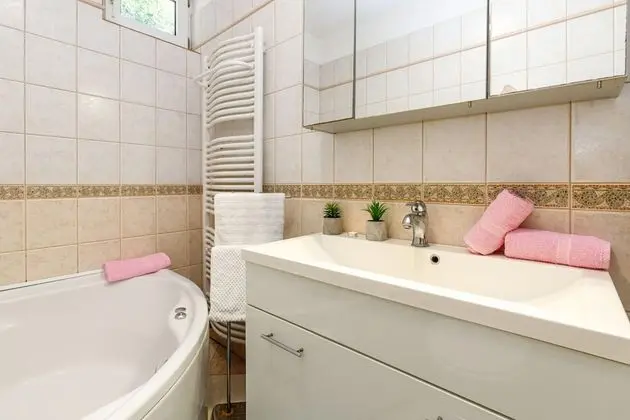 Family Apart Daire, Birden Çok Yatak, 2 Banyolu, Bahçeli (Seaview Apartment Tina Krk island)