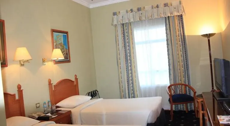 1 Çift Kişilik Veya 2 Tek Kişilik Yatak Deluxe