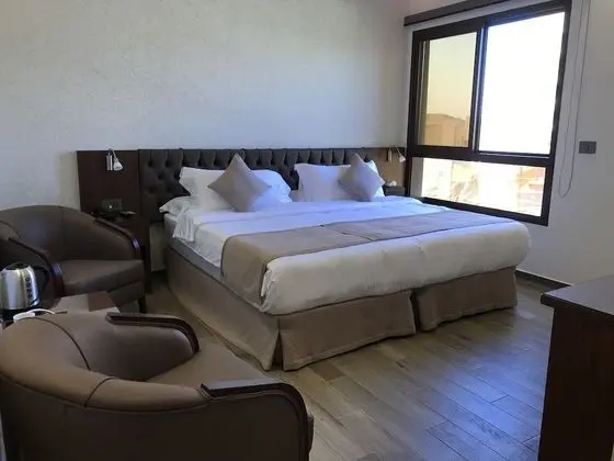 Deluxe İki Ayrı Yataklı Oda, 2 Tek Kişilik Yatak, Kısmi Deniz Manzaralı