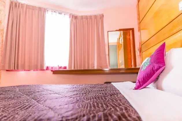 Luxury Tek Büyük Yataklı Oda