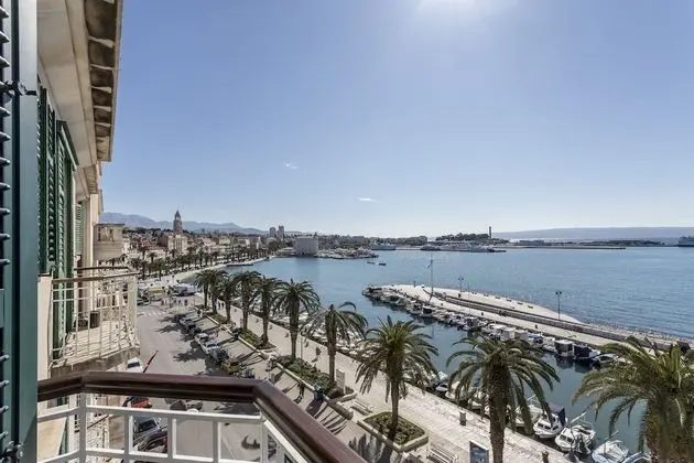 Deluxe Oda, Balkon, Deniz Manzaralı