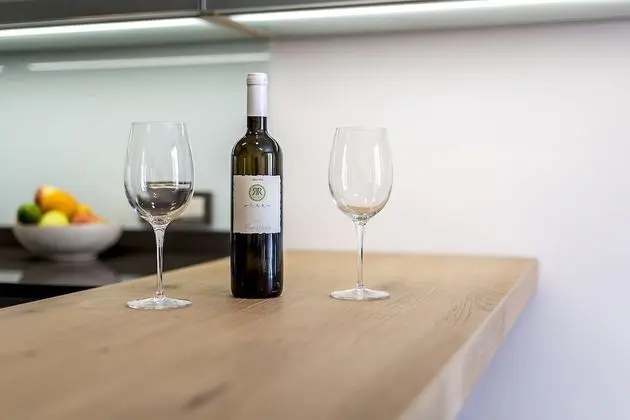 Deluxe Studio Suite with Sea View (Annex building: Drazanac 1a)