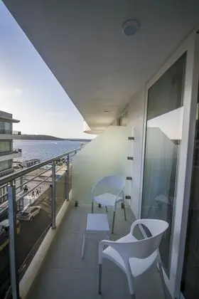 Tek Büyük veya İki Ayrı Yataklı Oda, Kısmi Deniz Manzaralı