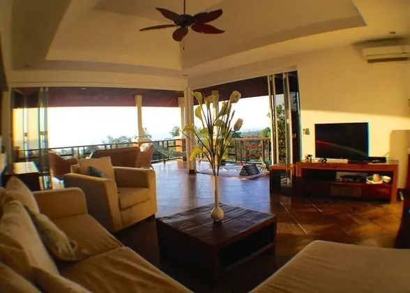 Villa (Amazing Seaview Villa)