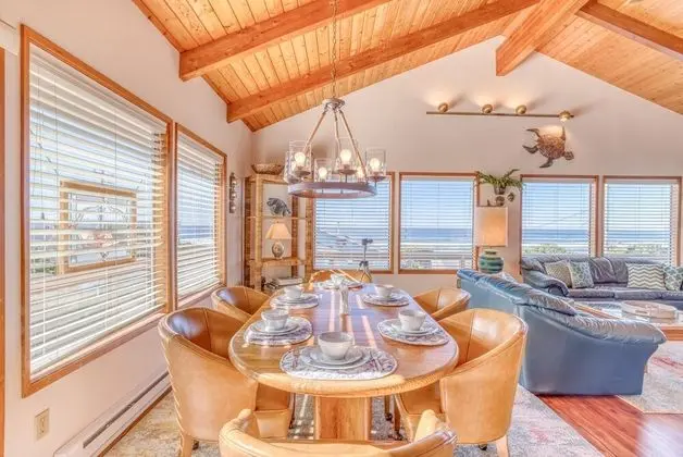 Ev, Birden Çok Yatak, Deniz Manzaralı (Seaview Rockaway)