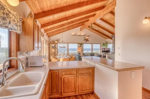 Ev, Birden Çok Yatak, Deniz Manzaralı (Seaview Rockaway)