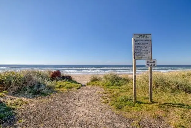 Ev, Birden Çok Yatak, Deniz Manzaralı (Seaview Rockaway)