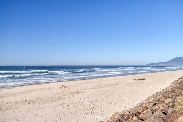 Ev, Birden Çok Yatak, Deniz Manzaralı (Seaview Rockaway)