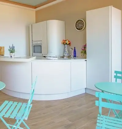 Tek Büyük Yataklı Oda (Queen)