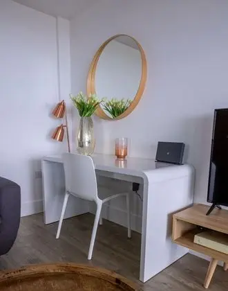 Luxury Apart Daire, 2 Yatak Odası, Deniz Manzaralı (near beach and city center)