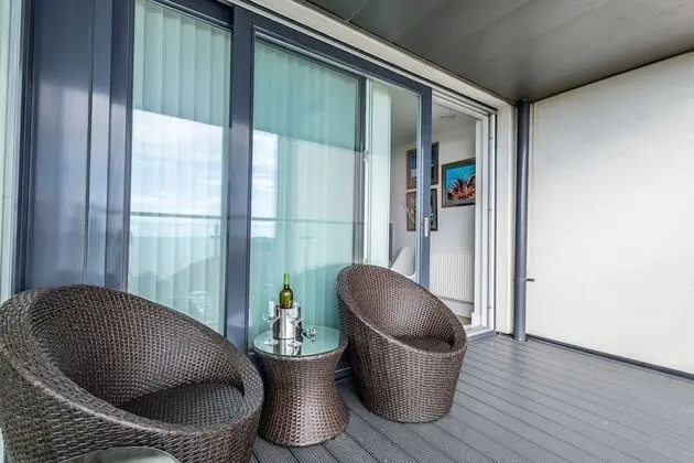 Luxury Apart Daire, 2 Yatak Odası, Deniz Manzaralı (near beach and city center)