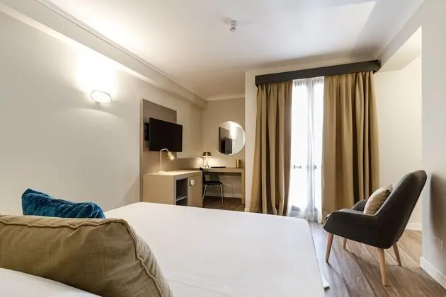 Deluxe Tek Büyük veya İki Ayrı Yataklı Oda