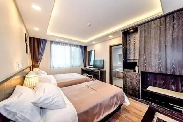 Oda (Seawater Spa Room, 1Double+1Single )