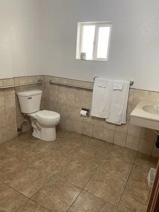 Basic Tek Kişilik Oda, 1 Büyük (Queen) Boy Yatak, Engellilere Uygun