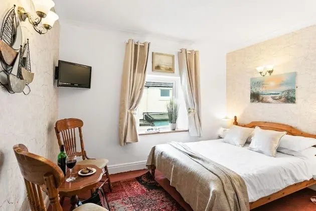 Standard Tek Büyük Yataklı Oda, Bahçe Manzaralı (Room 5)