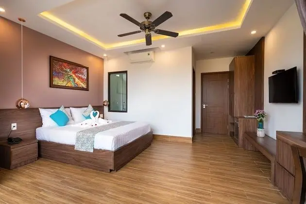Deluxe Tek Büyük Yataklı Oda