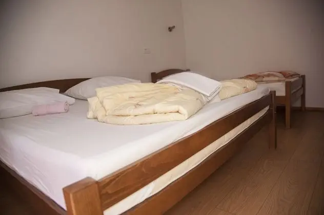 Üç Kişilik Oda, Balkon
