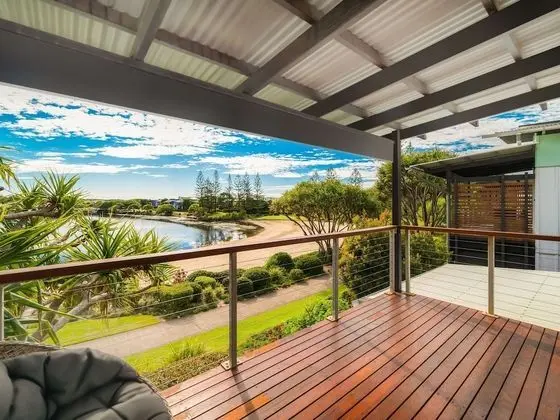 Ev, 3 Yatak Odası (Beach House)