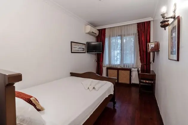 Tek Büyük Yataklı Oda