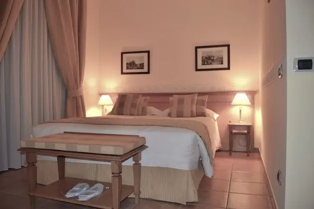 Deluxe Tek Büyük veya İki Ayrı Yataklı Oda