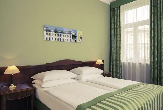 Standard Tek Büyük veya İki Ayrı Yataklı Oda, Sigara İçilmez