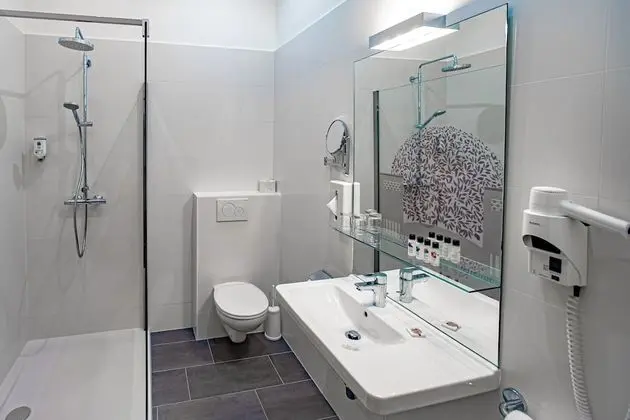 Standard Tek Büyük veya İki Ayrı Yataklı Oda, Sigara İçilmez