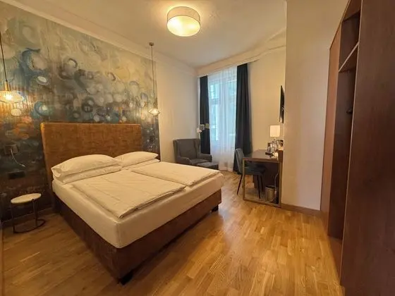 Standard Tek Büyük veya İki Ayrı Yataklı Oda, Sigara İçilmez