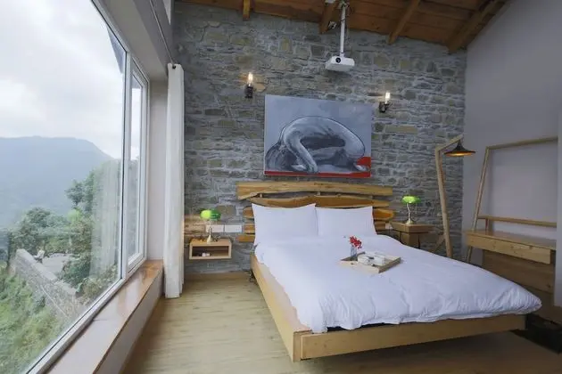 Deluxe Oda, Sigara İçilmez, Dağ Manzaralı