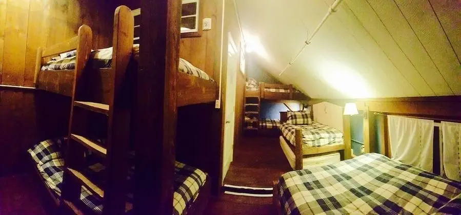 Apart Daire, Birden Çok Yatak (Secluded 6 Acre Property - Large Grou)