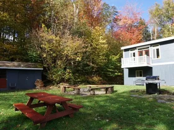 Apart Daire, Birden Çok Yatak (Secluded 6 Acre Property - Large Grou)