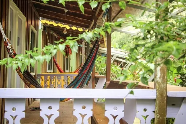 Dört Kişilik Oda, Bahçe Manzaralı