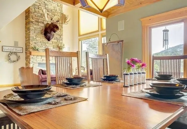 Ev, Birden Çok Yatak (Secluded & Spacious Mountain Getaway)