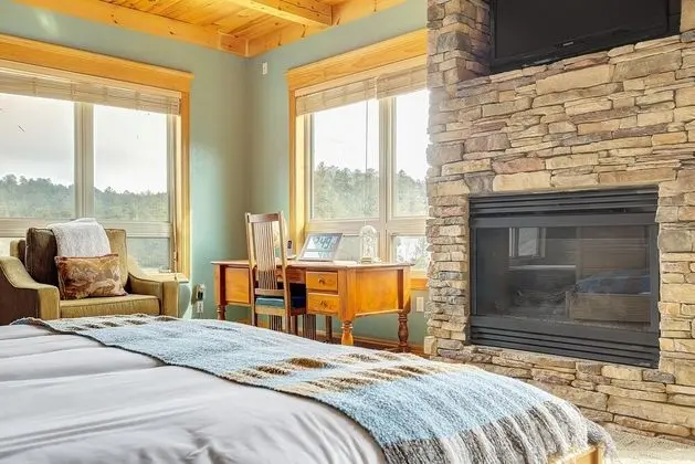 Ev, Birden Çok Yatak (Secluded & Spacious Mountain Getaway)
