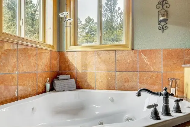 Ev, Birden Çok Yatak (Secluded & Spacious Mountain Getaway)